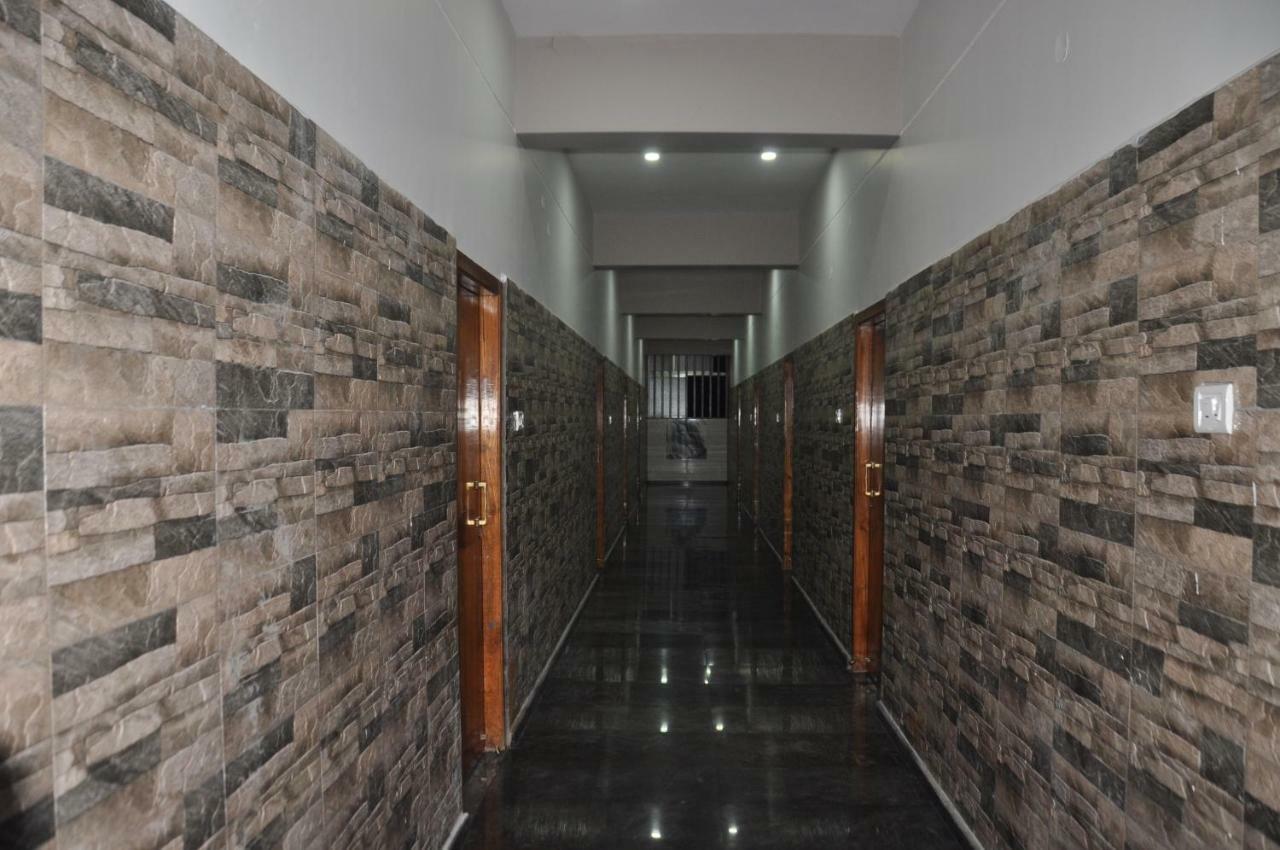 Blue Crystal Lodge Shimoga Exterior foto